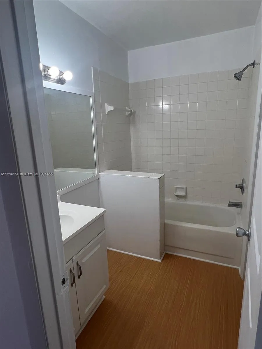 950 Constitution Dr # 950A, Homestead FL 33034