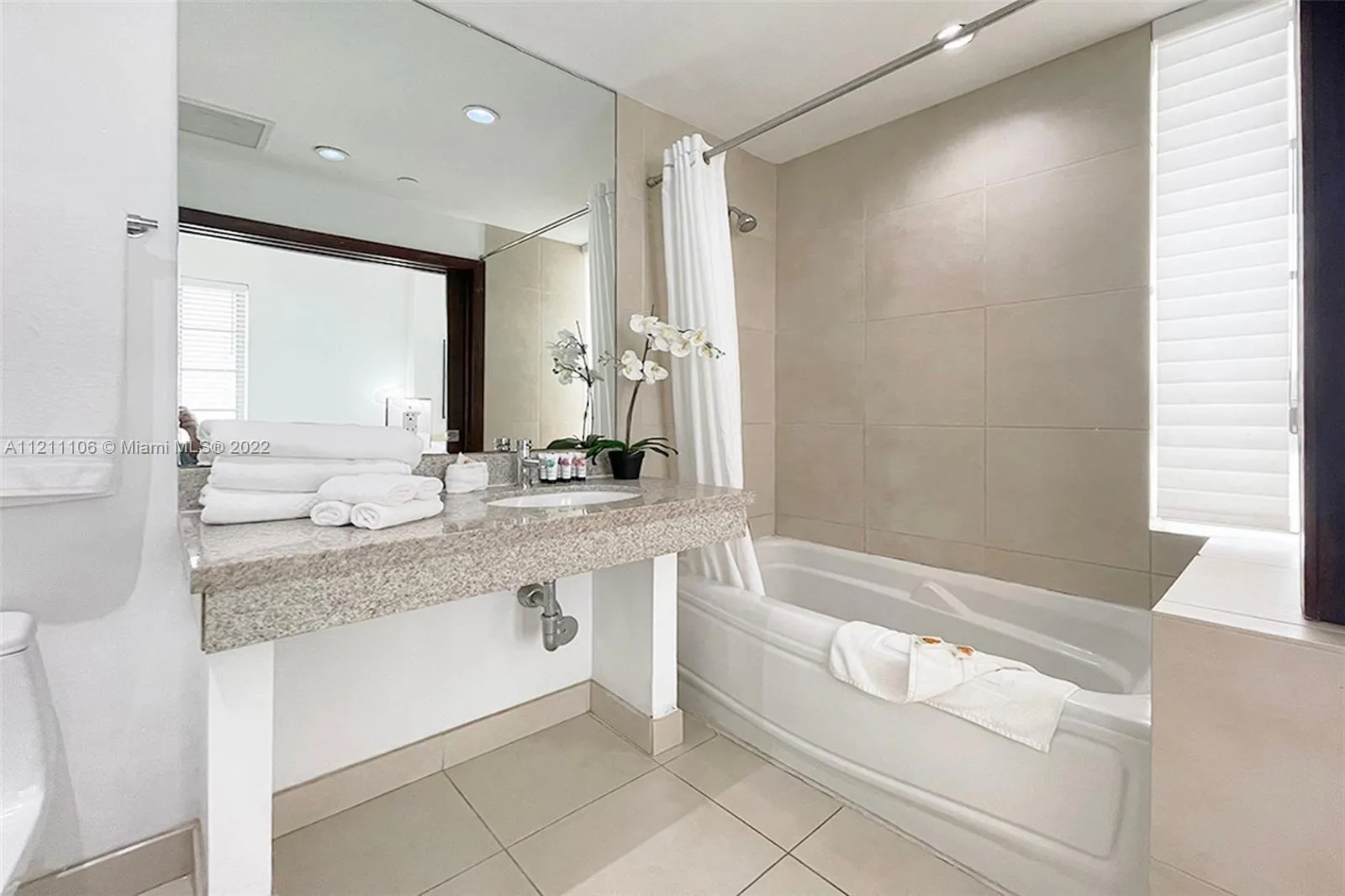 1036 Ocean Dr # B209, Miami Beach FL 33139