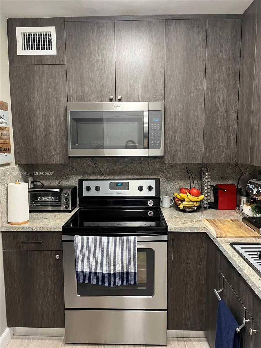 9370 SW 87th Ave # S10, Miami FL 33176