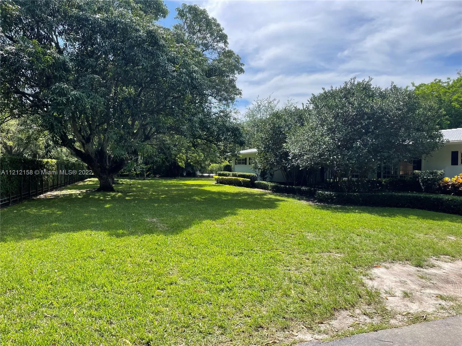 5898 SW 96th St, Pinecrest FL 33156