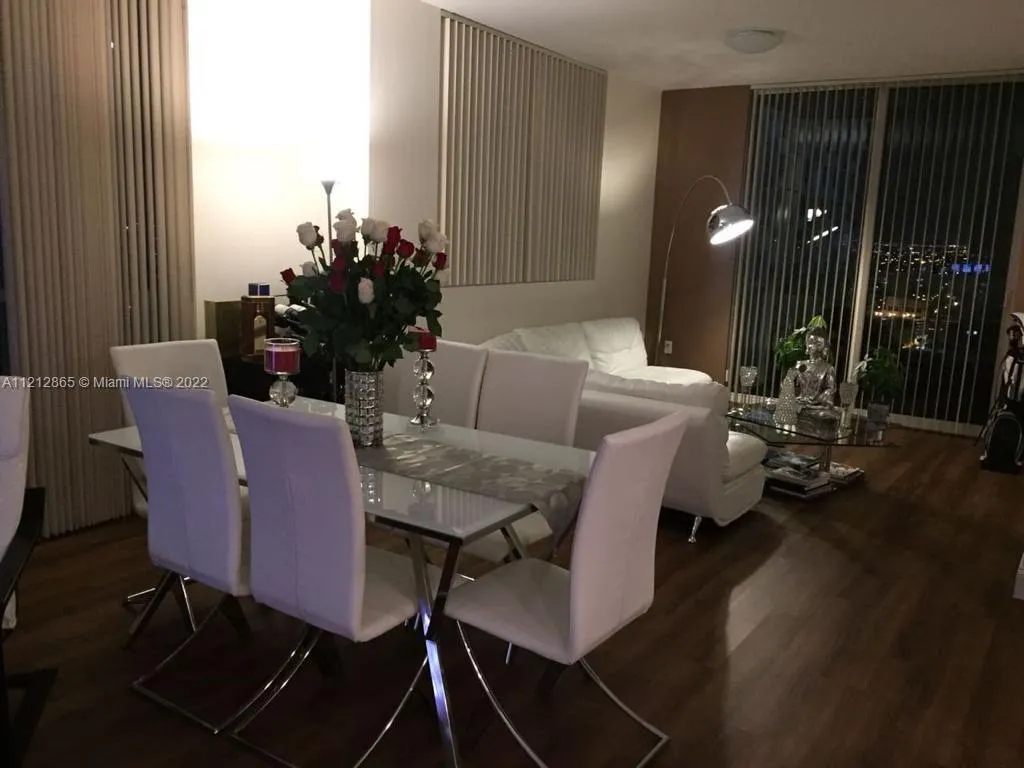 253 NE 2nd St # 3108, Miami FL 33132
