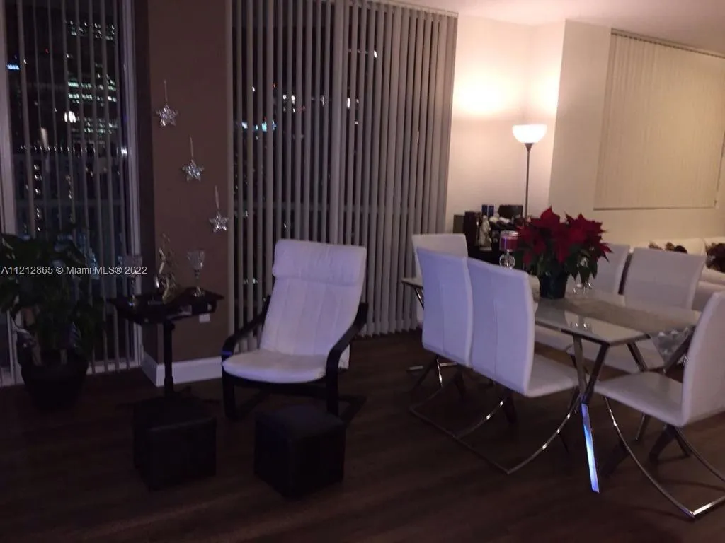 253 NE 2nd St # 3108, Miami FL 33132