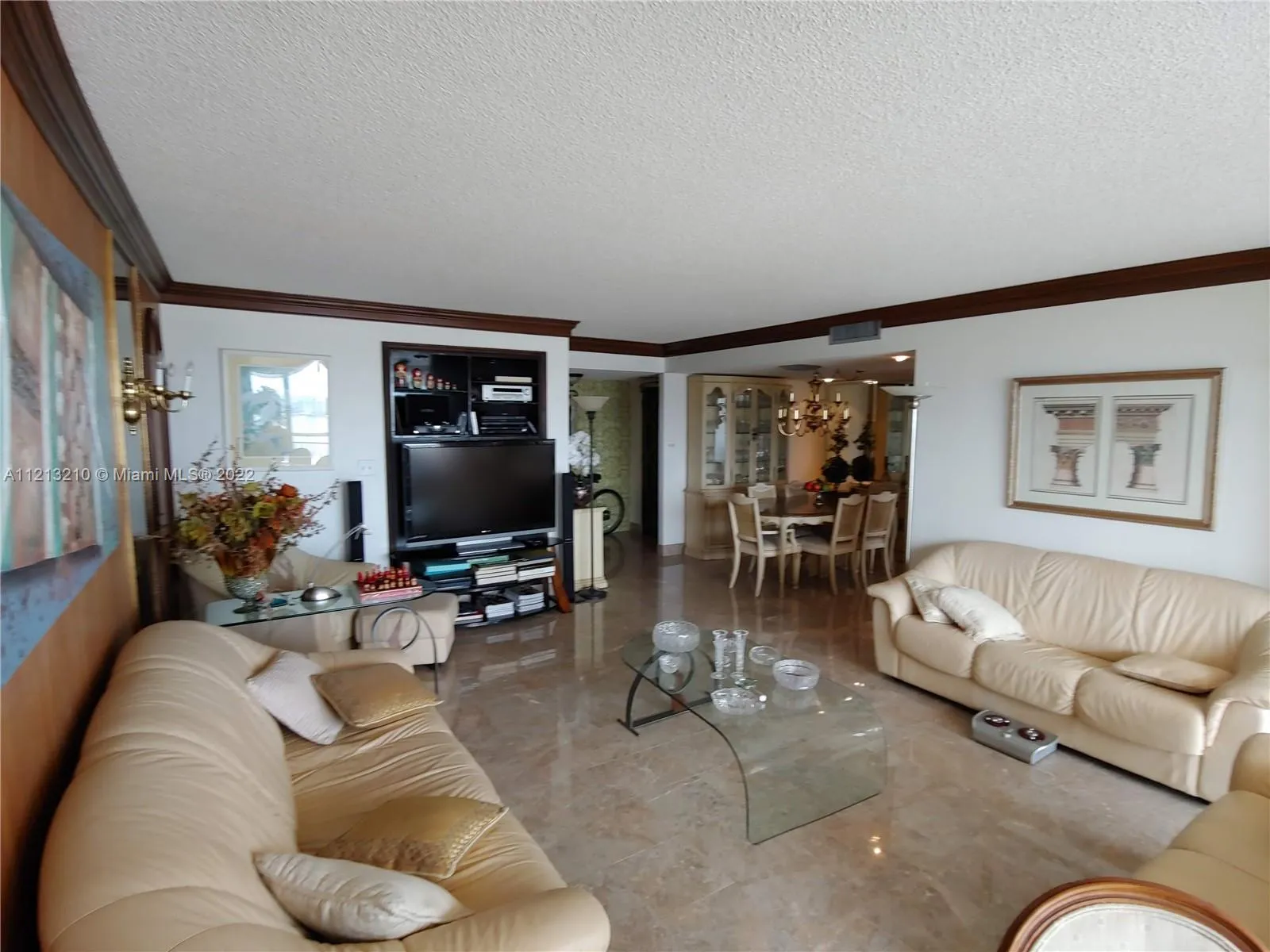 18031 Biscayne Blvd # 1904, Aventura FL 33160