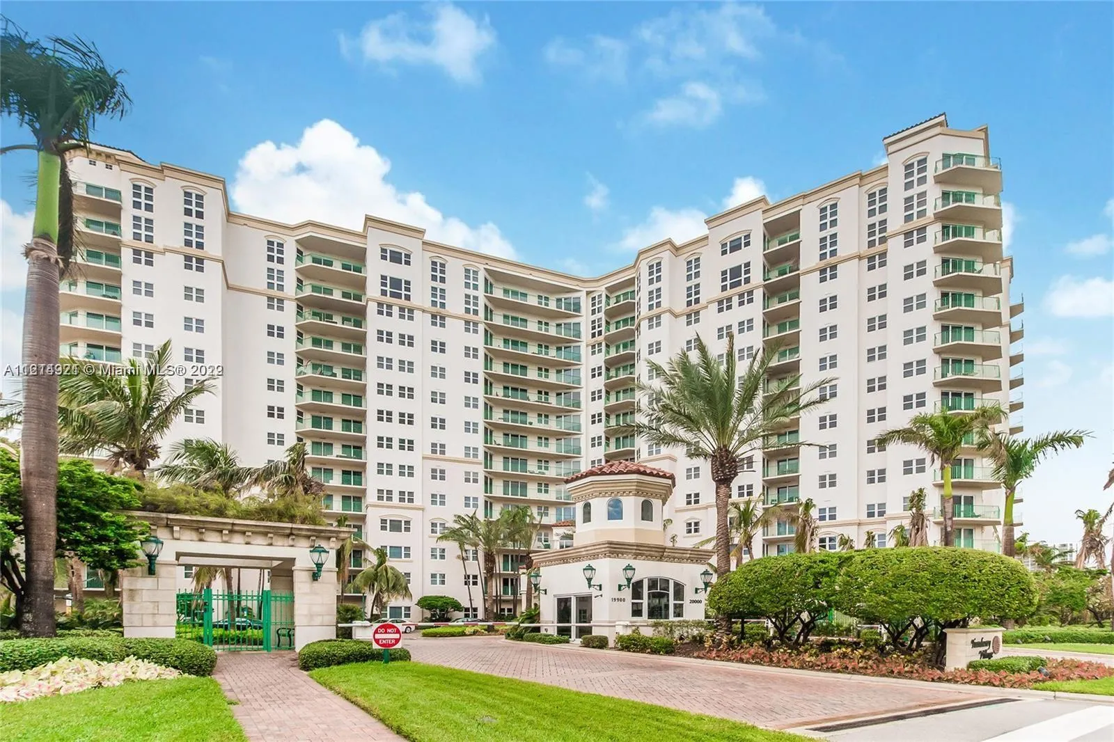 20000 E Country Club Dr # 1111, Aventura FL 33180