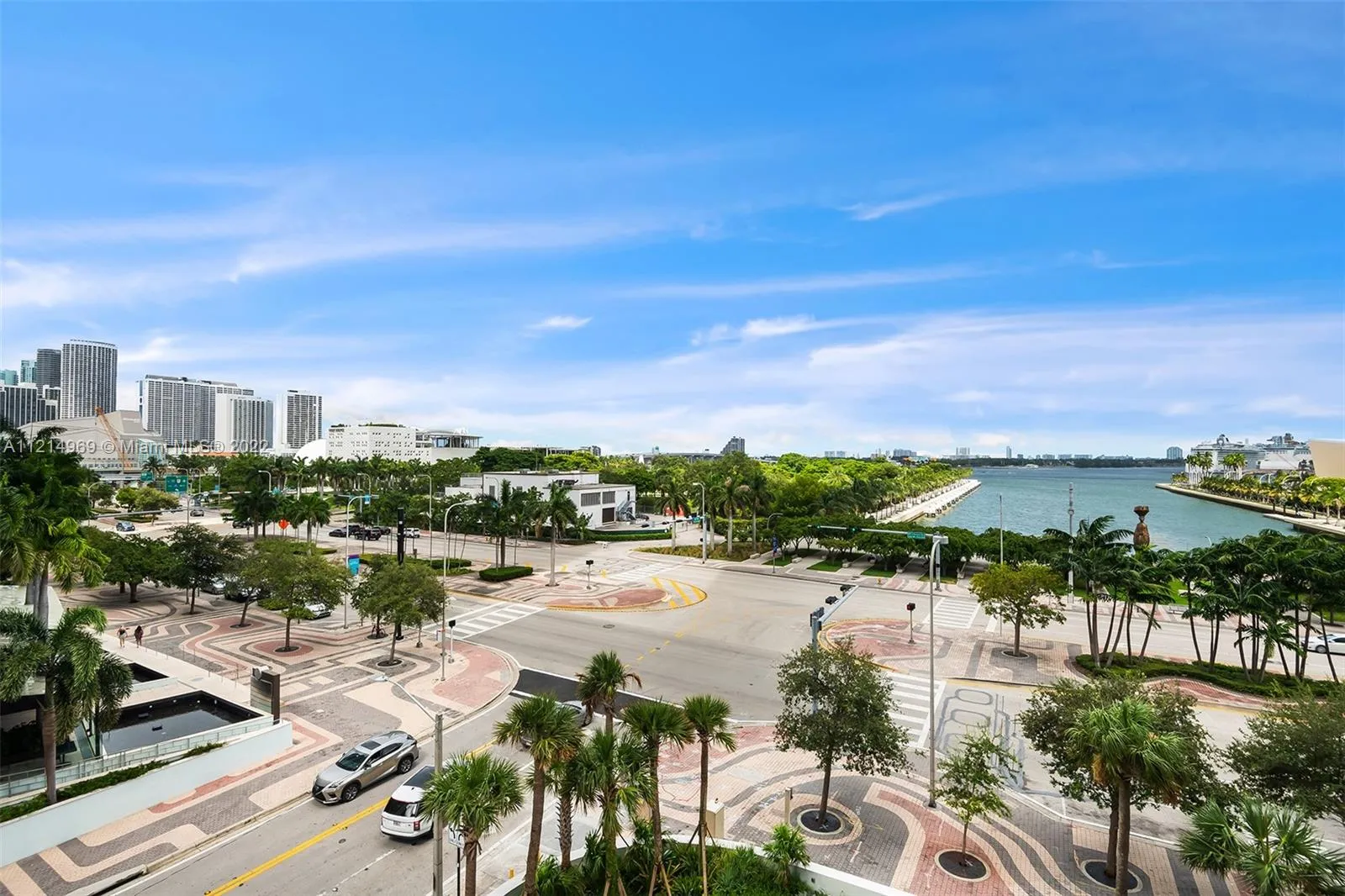 888 Biscayne Blvd # 411, Miami FL 33132