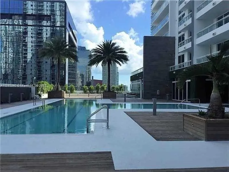 1 bedroom 1 bath for sale at 1080 Brickell Ave # 2602, Miami FL 33131