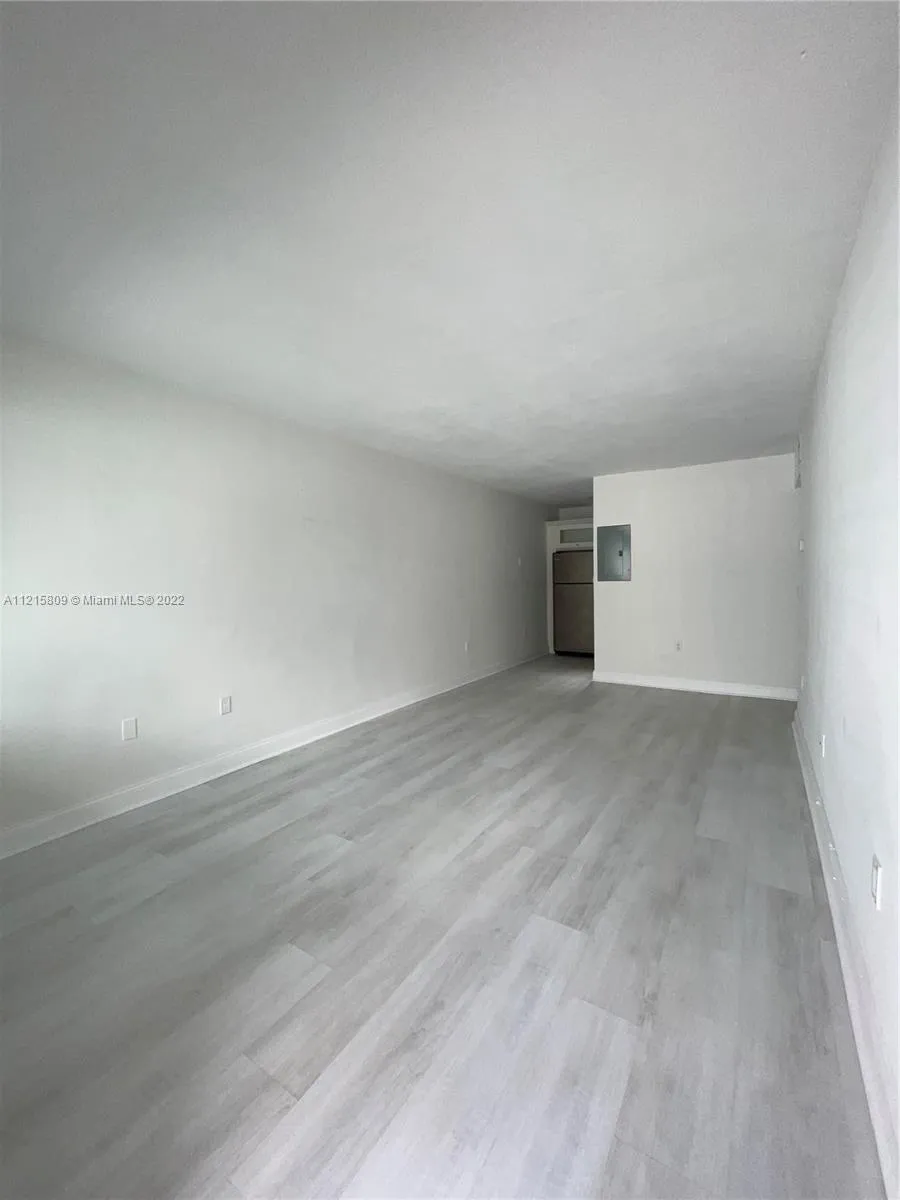 560 NE 63rd St # 1, Miami FL 33138