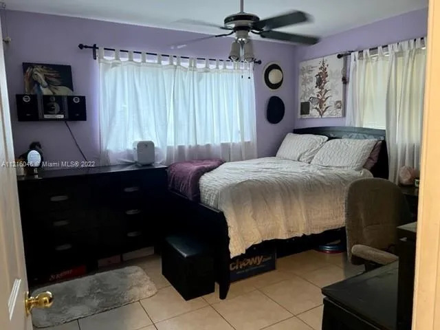 4901 Washington St, Hollywood FL 33021