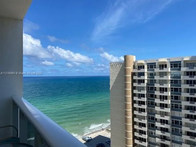 1 bedroom 1 bath for rent at 3140 S Ocean Dr # 1602, Hallandale Beach FL 33009