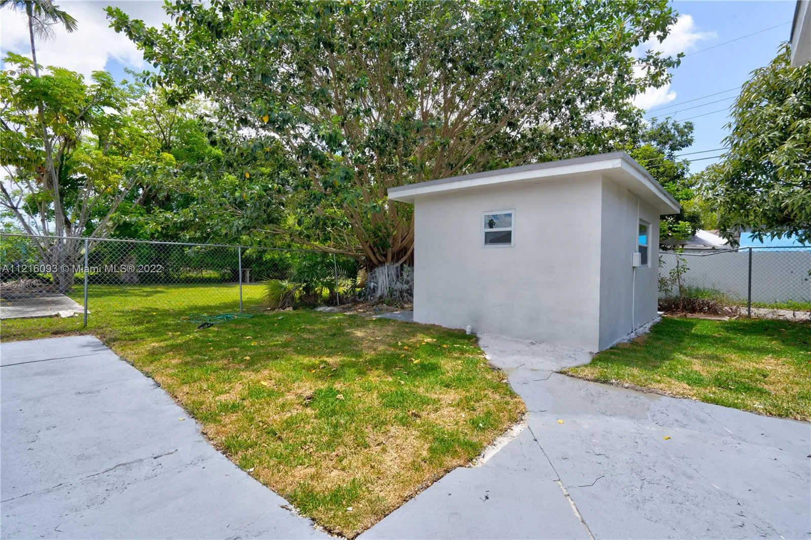 1232 NW 51st St, Miami FL 33142