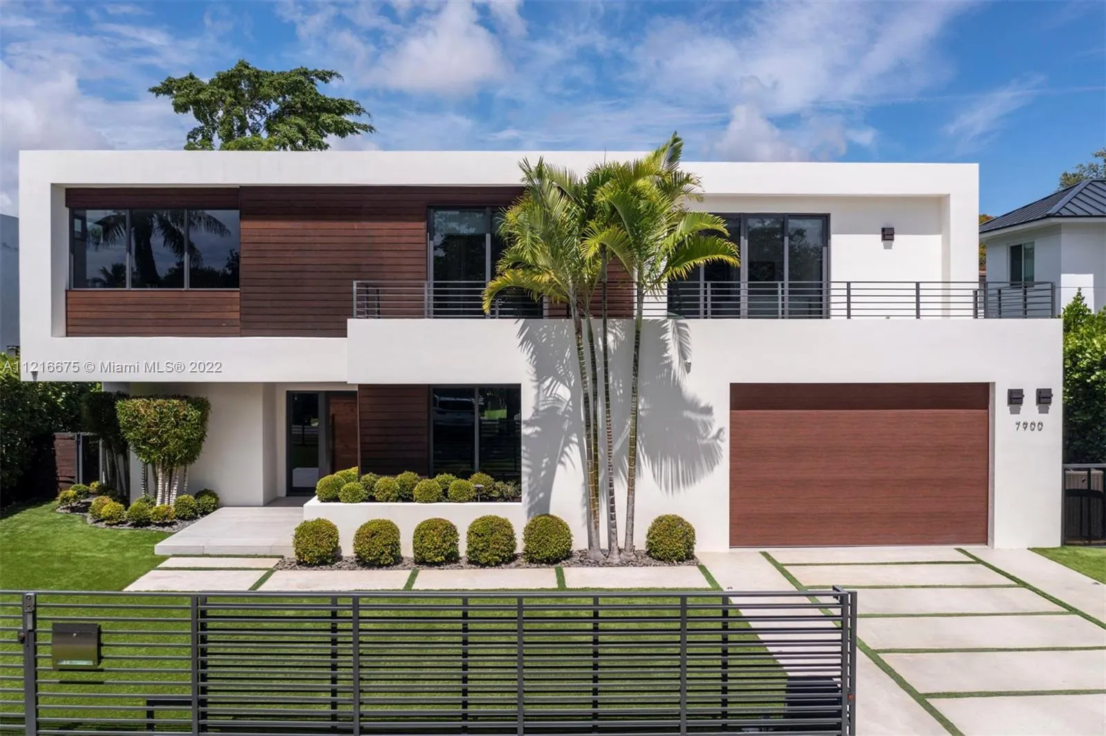 6 bedroom 6 bath for sale at 7900 SW 54th Ave, Miami FL 33143