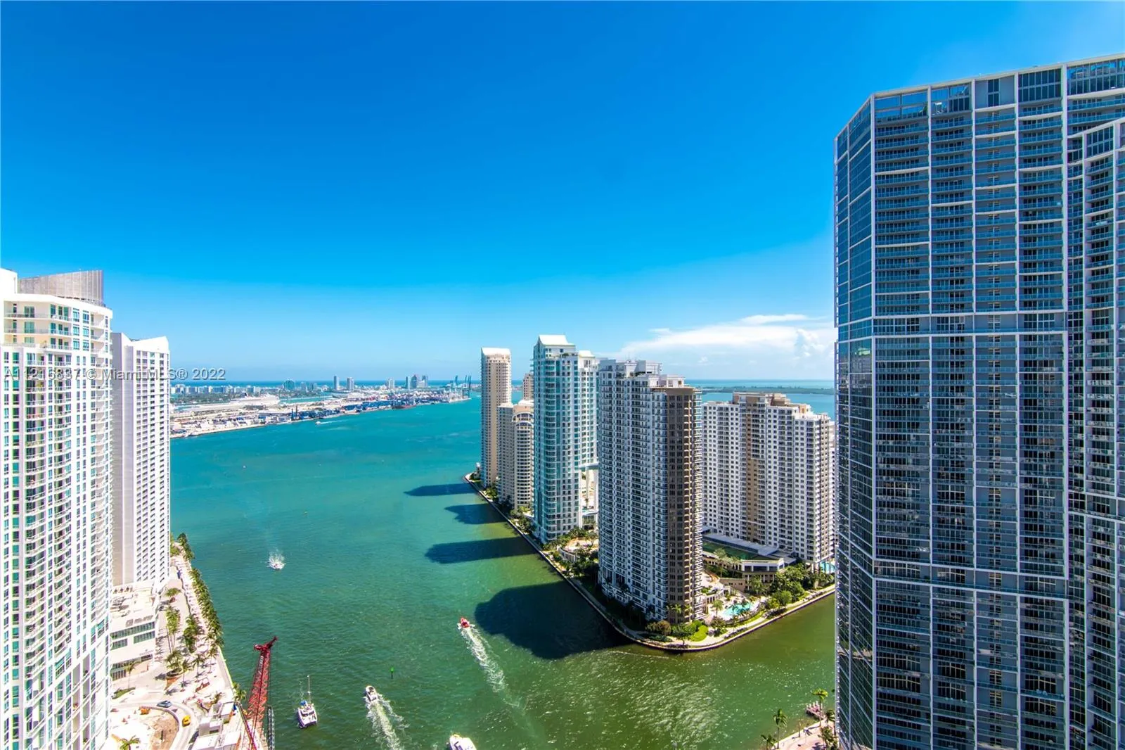 2 bedroom 2 bath for sale at 200 Biscayne Boulevard Way # 3908, Miami FL 33131