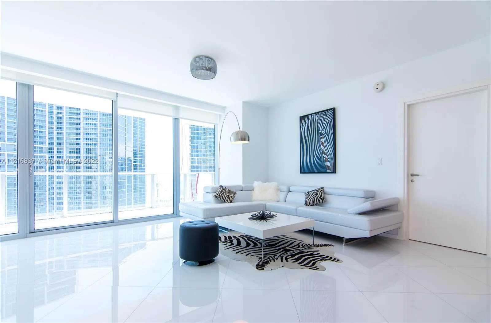200 Biscayne Boulevard Way # 3908, Miami FL 33131