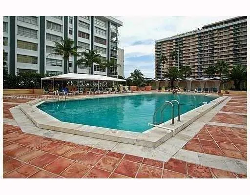 5600 Collins Ave # 16G, Miami Beach FL 33140