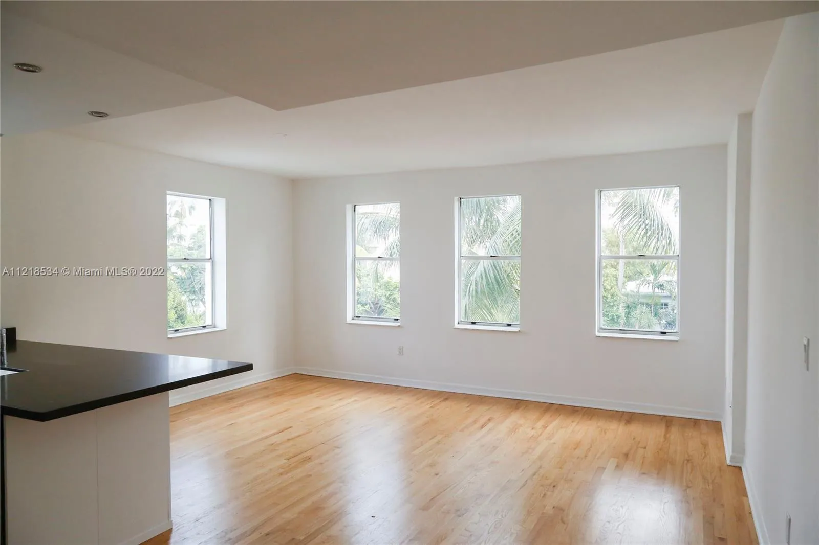802 Euclid Ave # 302, Miami Beach FL 33139