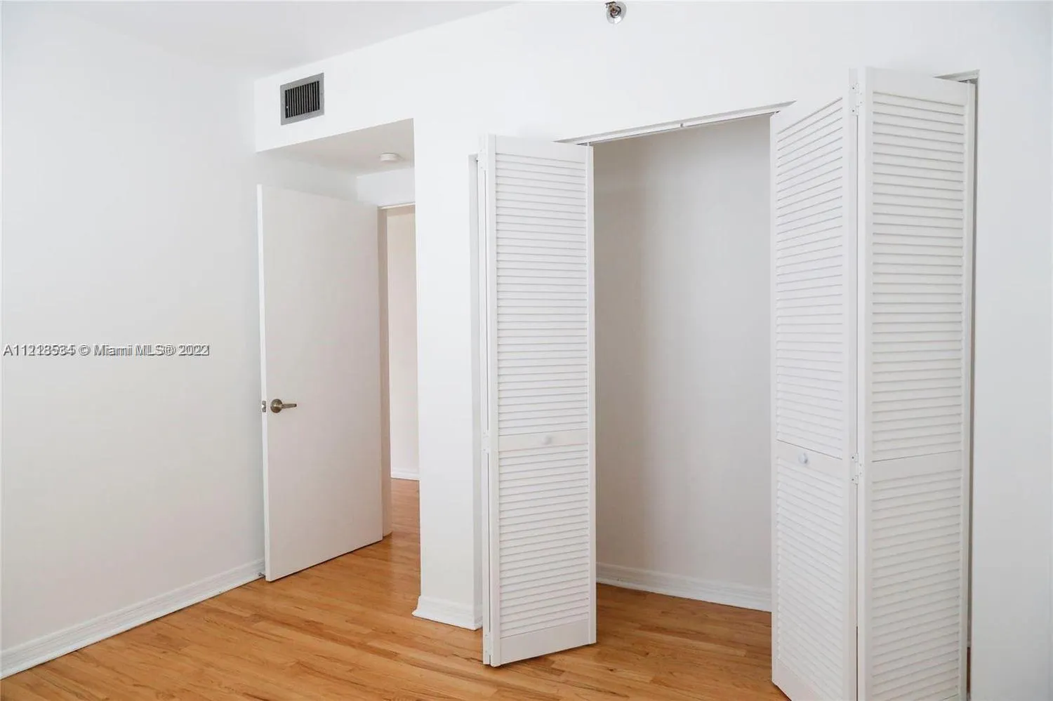 802 Euclid Ave # 302, Miami Beach FL 33139