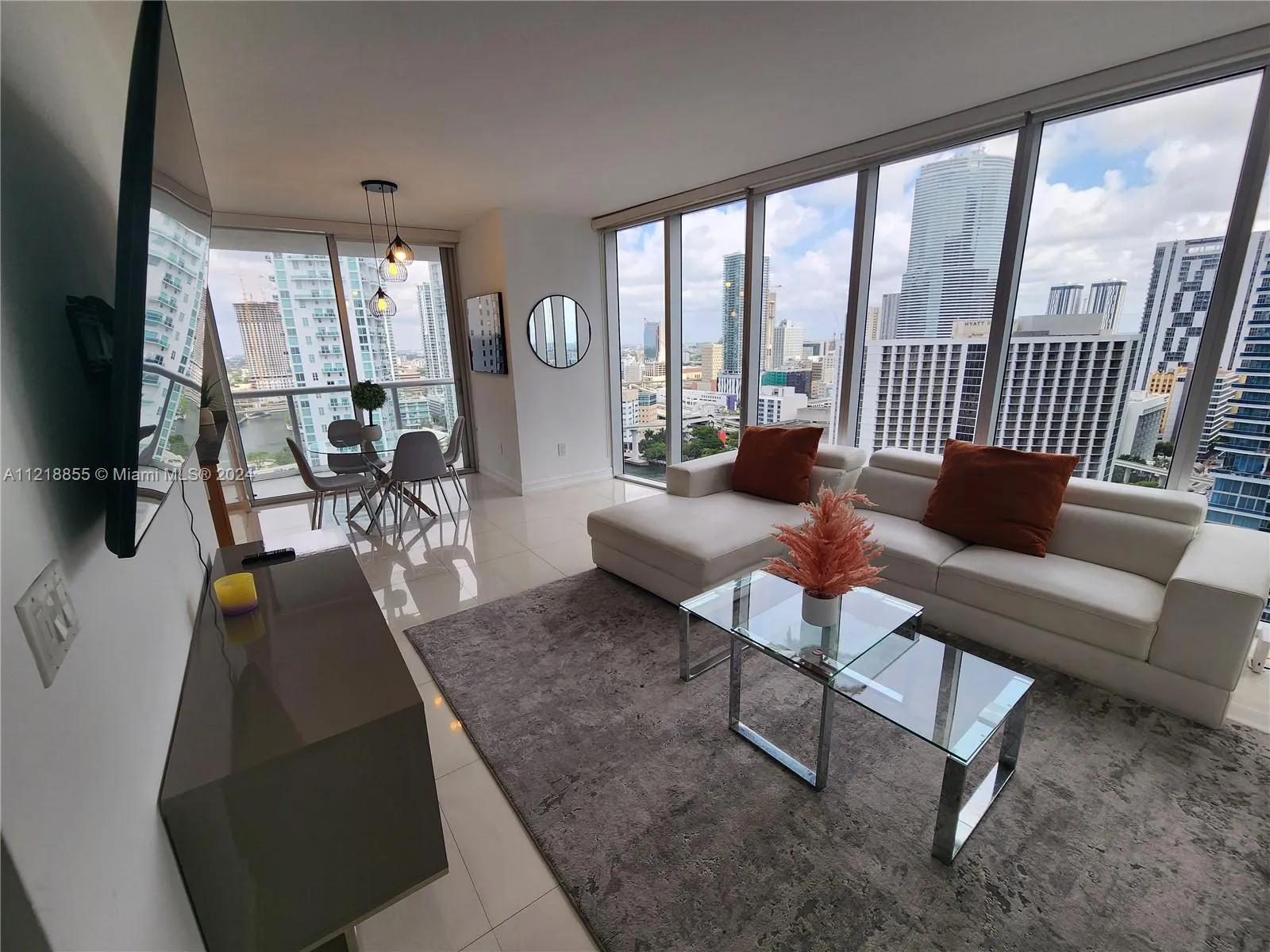 485 Brickell Ave # 2504, Miami FL 33131