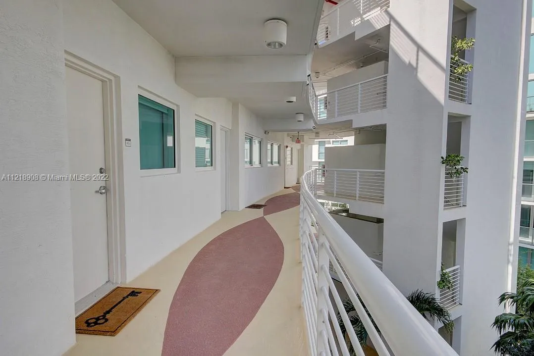 6580 Indian Creek Dr # 406, Miami Beach FL 33141
