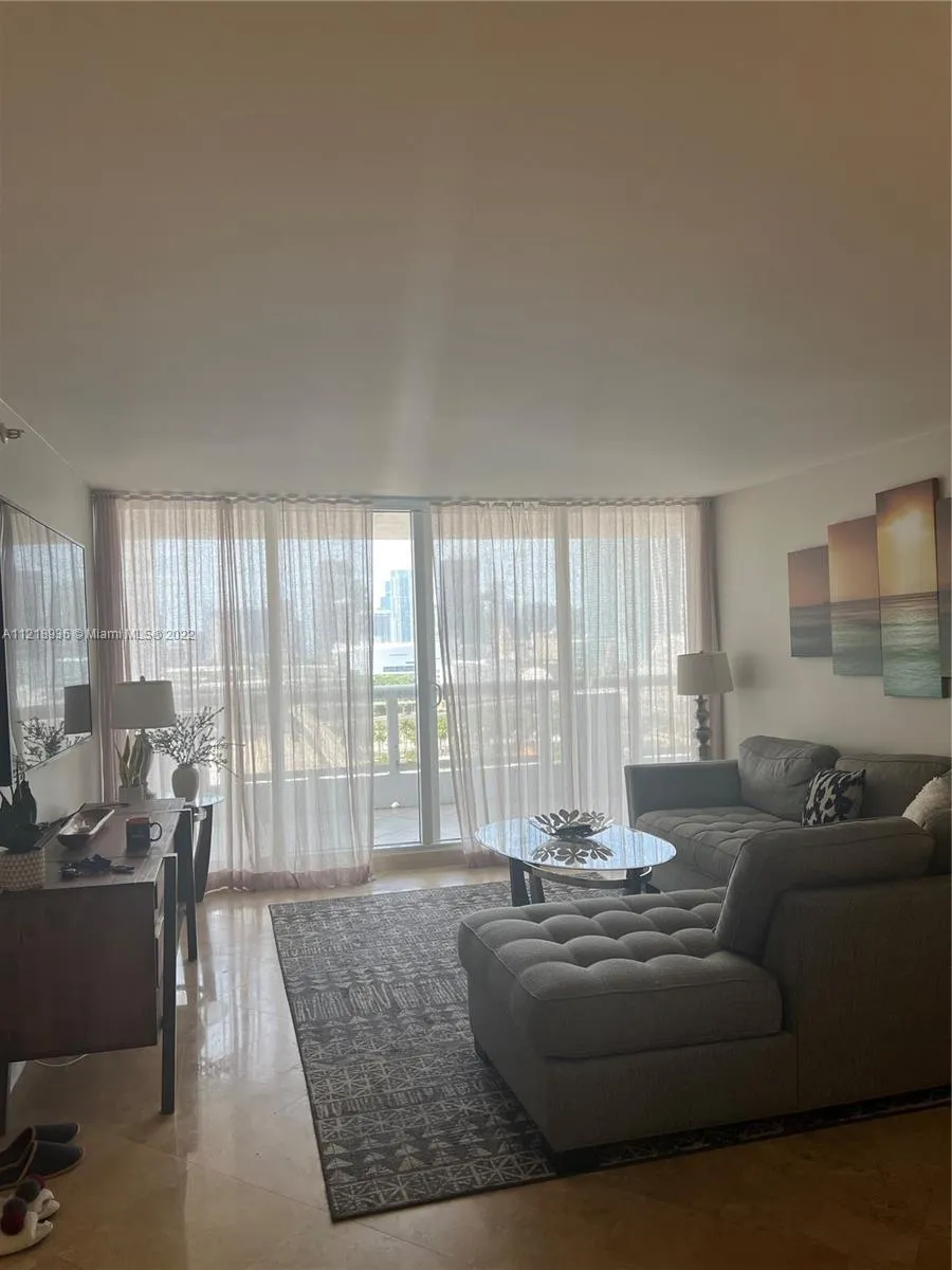 1717 N Bayshore Dr # 1856, Miami FL 33132