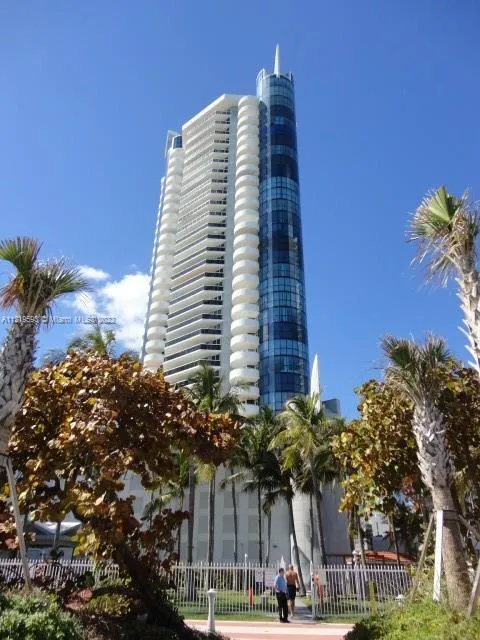 6301 Collins Ave # 2208, Miami Beach FL 33141