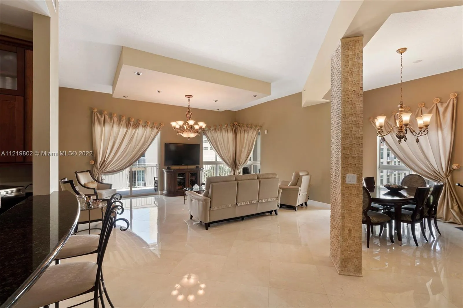 7285 SW 90th St # D719, Miami FL 33156