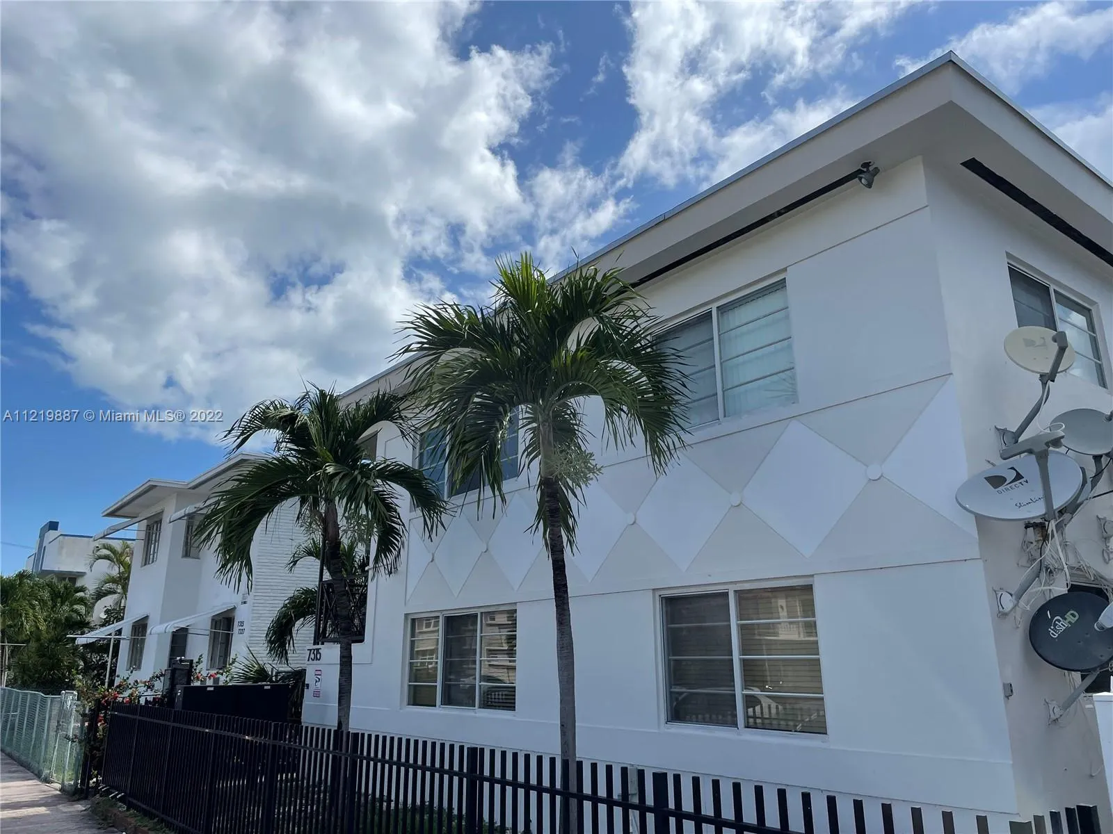1 bedroom 1 bath for sale at 7315 Byron Ave # 9, Miami Beach FL 33141