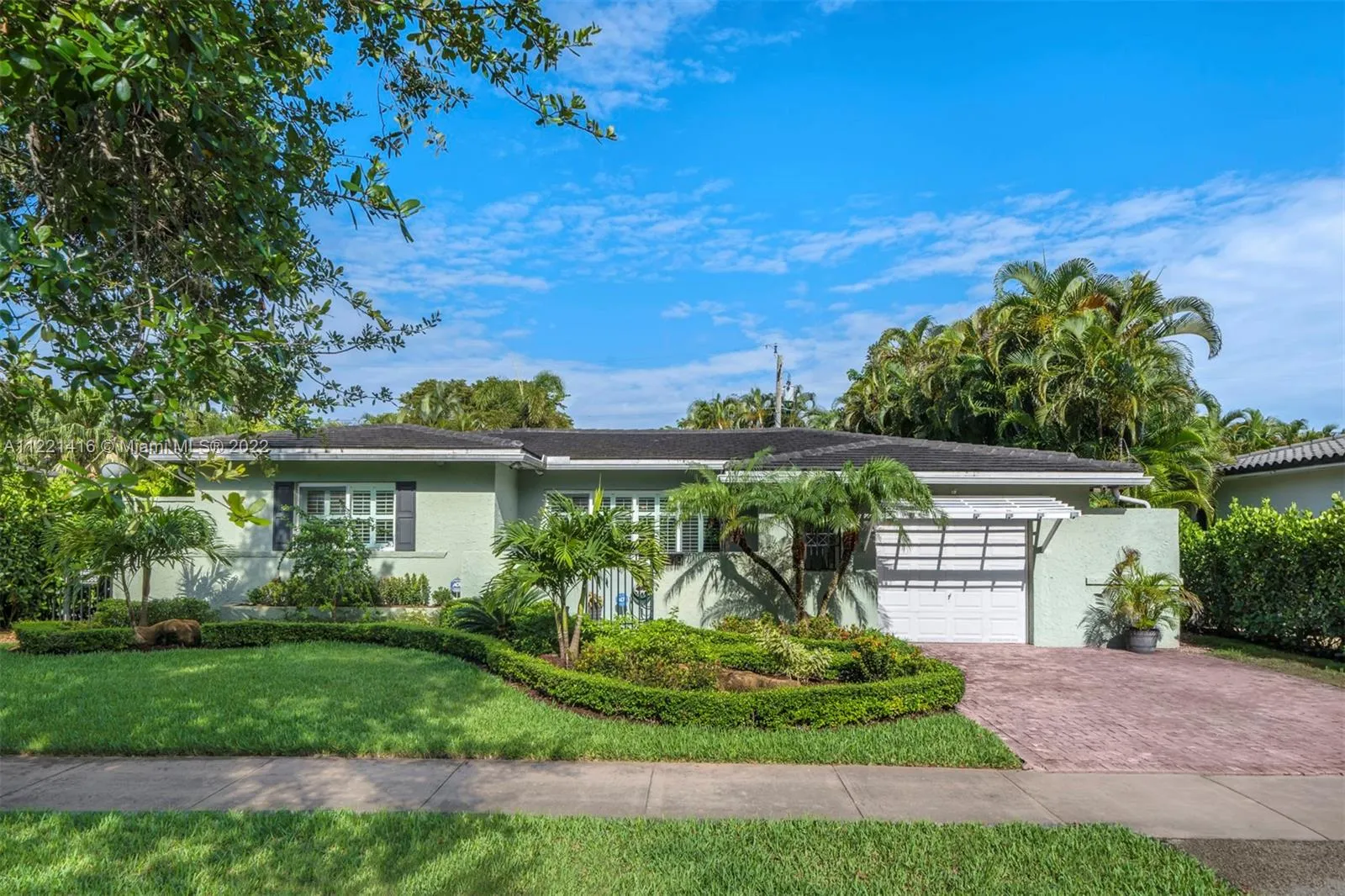 3 bedroom 3 bath for sale at 5510 San Vicente St, Coral Gables FL 33146