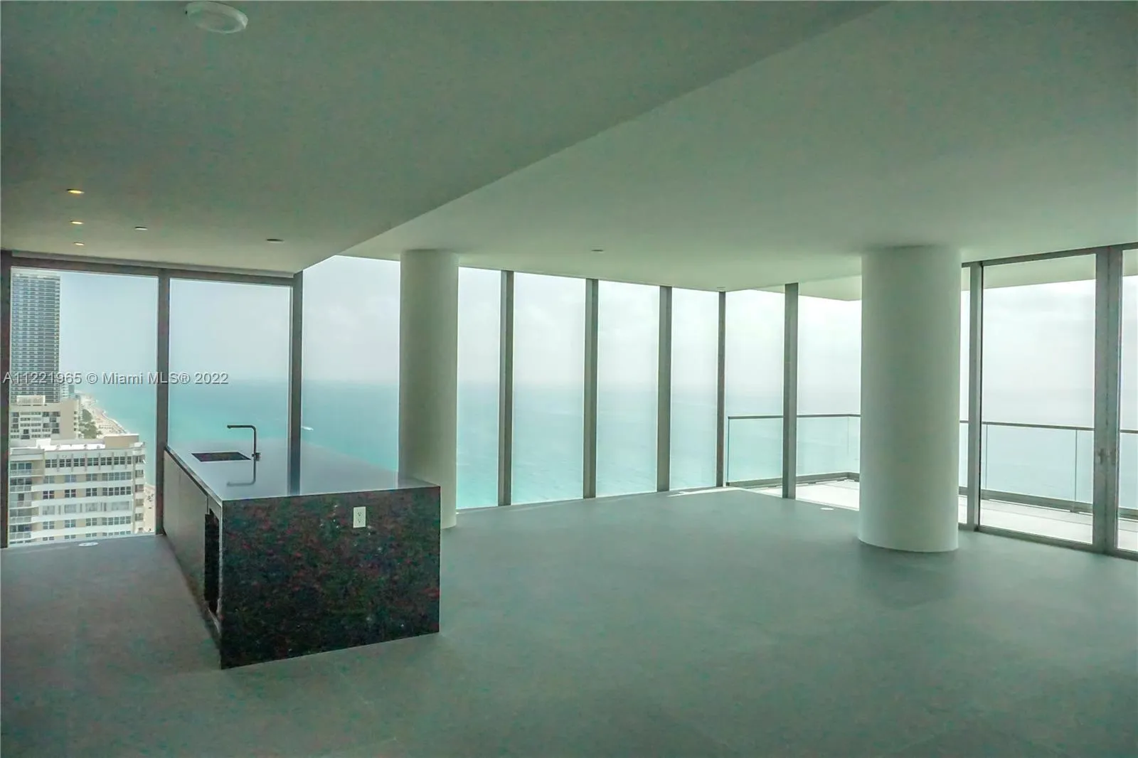 2000 S Ocean Dr # 25A, Hallandale Beach FL 33009