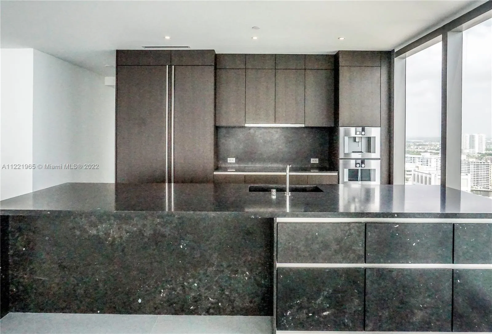 2000 S Ocean Dr # 25A, Hallandale Beach FL 33009