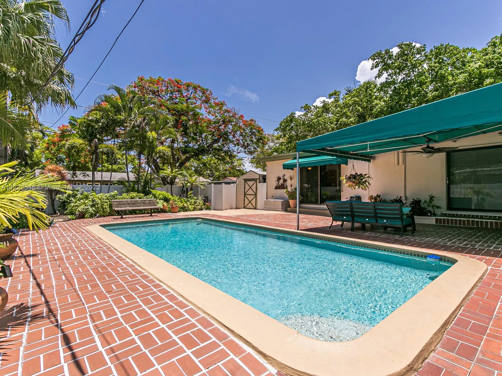 1516 Wiley St, Hollywood FL 33020