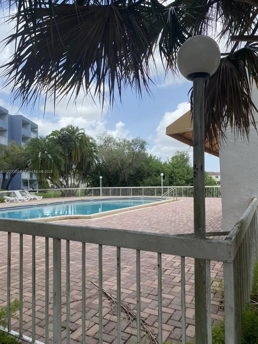 9375 Fontainebleau Blvd # L217, Miami FL 33172