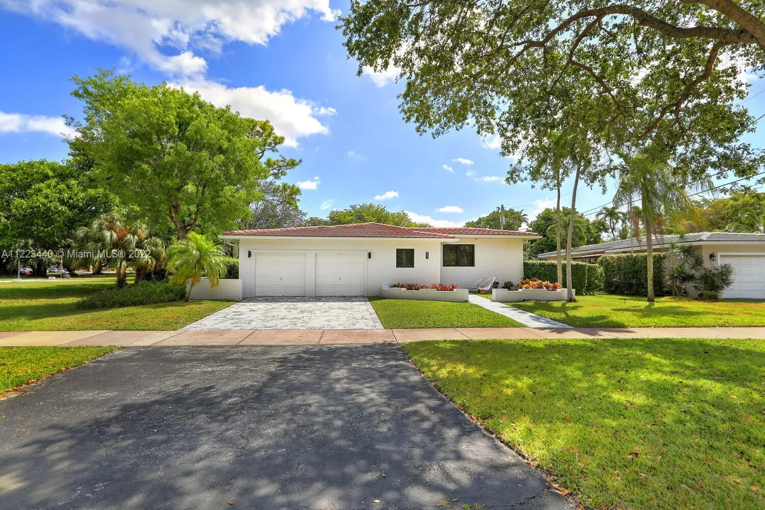 3411 Riviera Dr, Coral Gables FL 33134