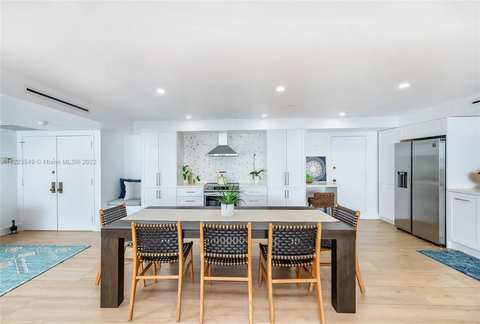 3 Grove Isle Dr # C707, Miami FL 33133