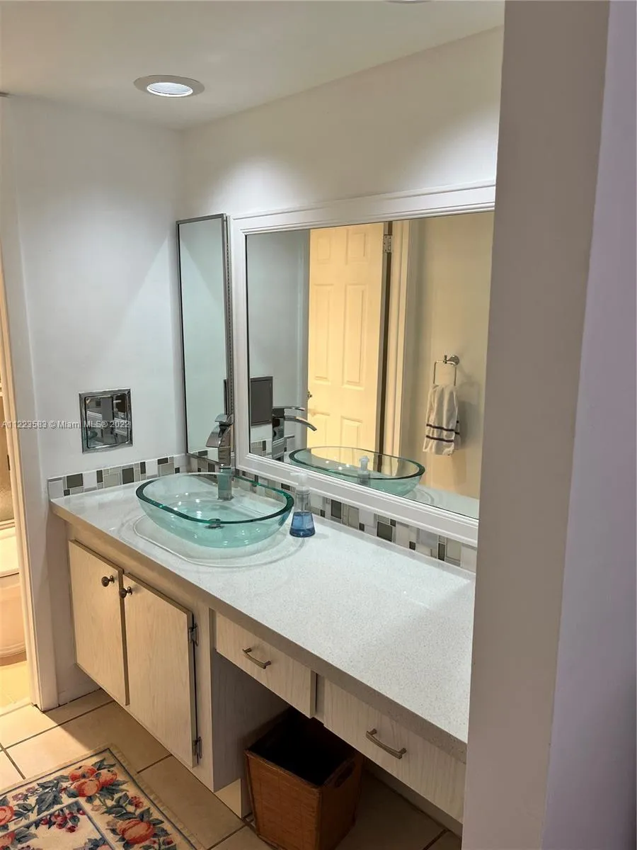 1925 Brickell Ave # 1403, Miami FL 33129