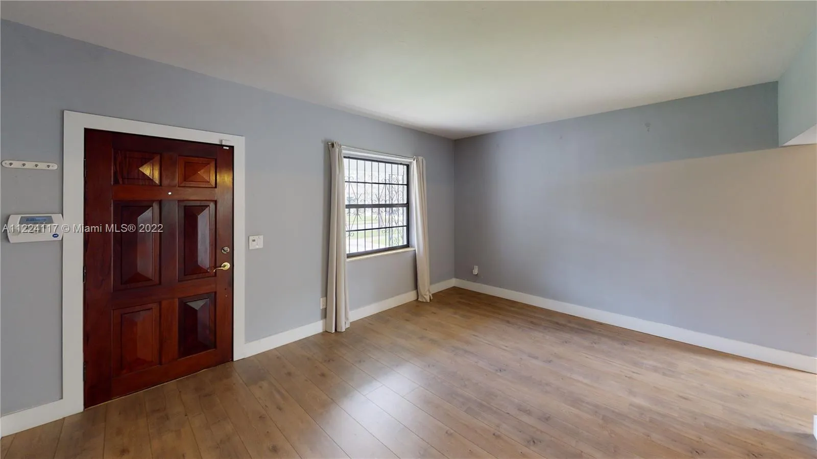 919 Granada Groves Ct, Coral Gables FL 33134