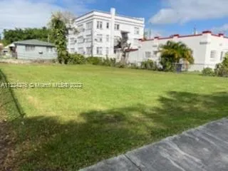 for sale at 512 SW 6th Ave, Miami FL 33130