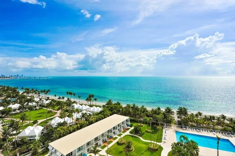 2 bedroom 2 bath for rent at 881 Ocean Dr # 11C, Key Biscayne FL 33149