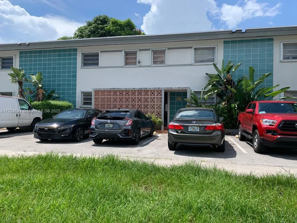 1316 NE 105th St, Miami Shores FL 33138
