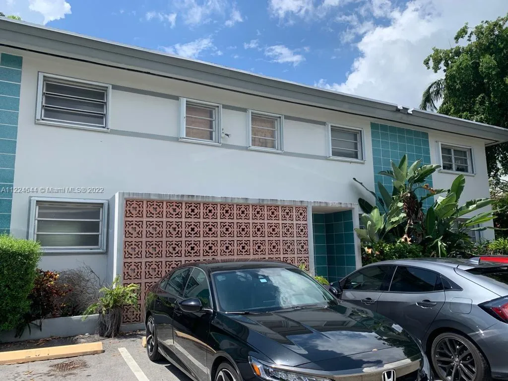 1316 NE 105th St, Miami Shores FL 33138