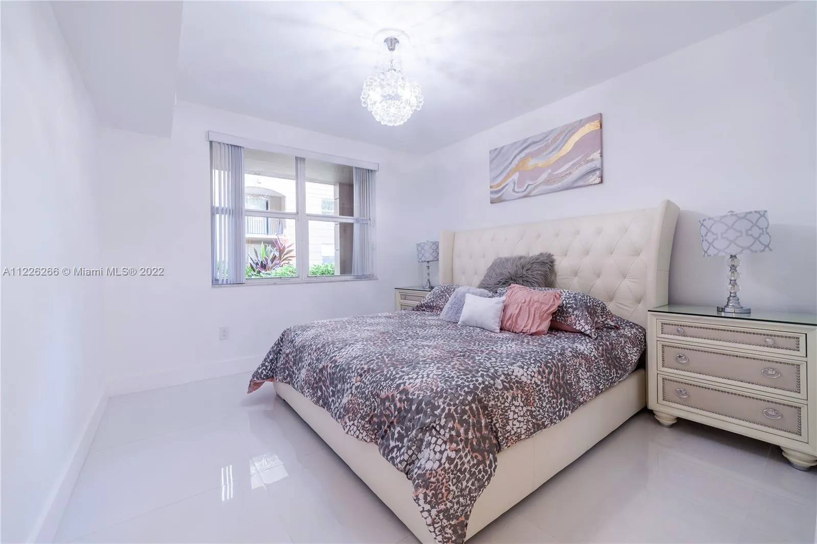 2 bedroom 2 bath for sale at 17125 N Bay Rd # 3112, Sunny Isles Beach FL 33160