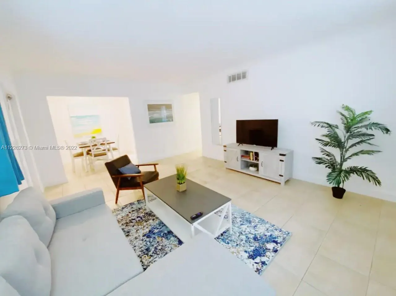 2 bedroom 2 bath for rent at 2929 NE 49th St # 2, Fort Lauderdale FL 33308
