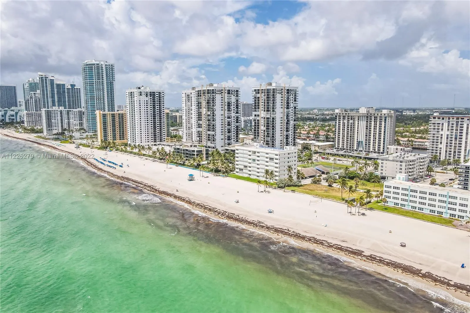 1 bedroom 1 bath for sale at 1901 S Ocean Dr # 303, Hollywood FL 33019