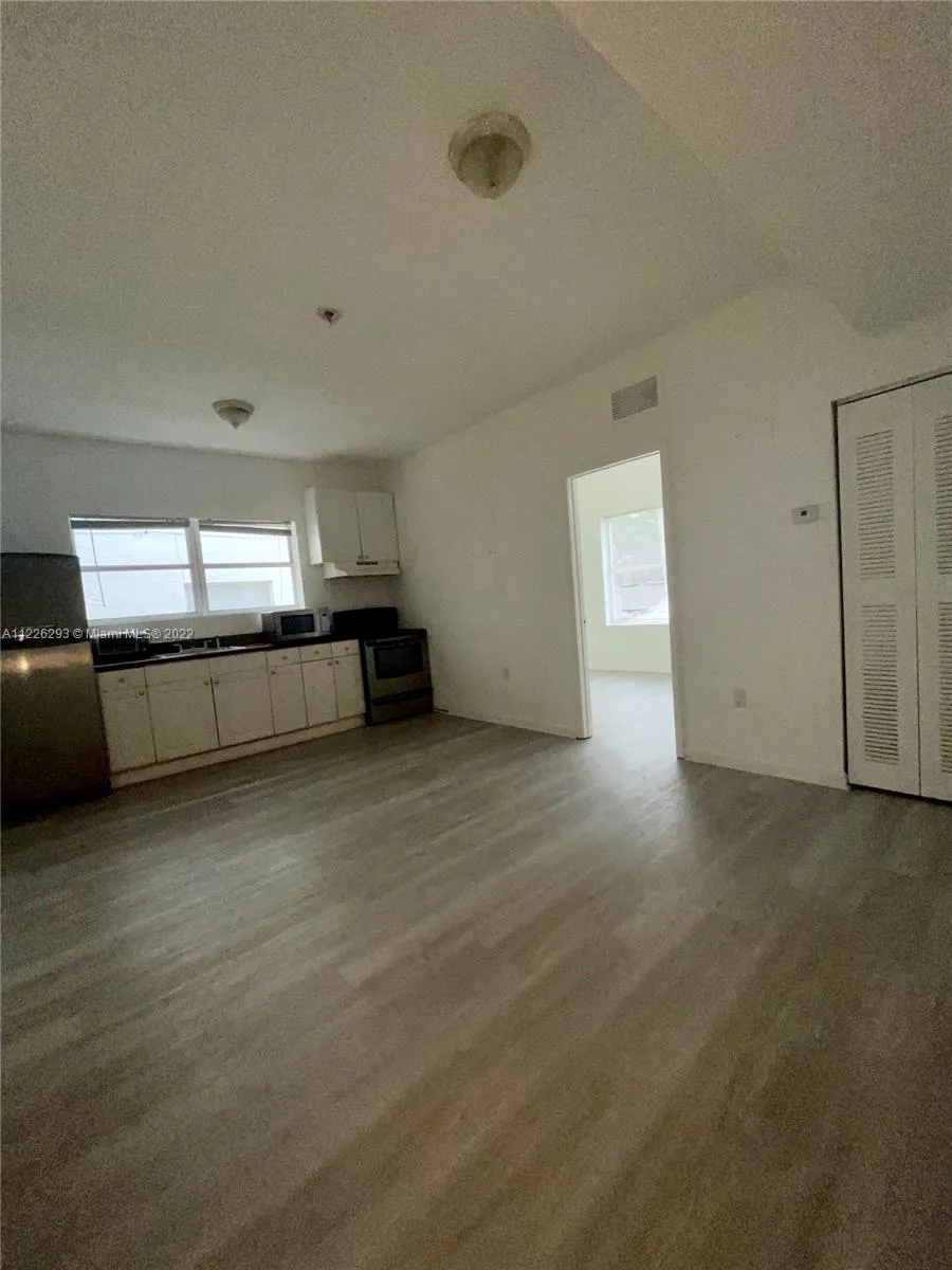 576 NE 63rd St # 2, Miami FL 33138