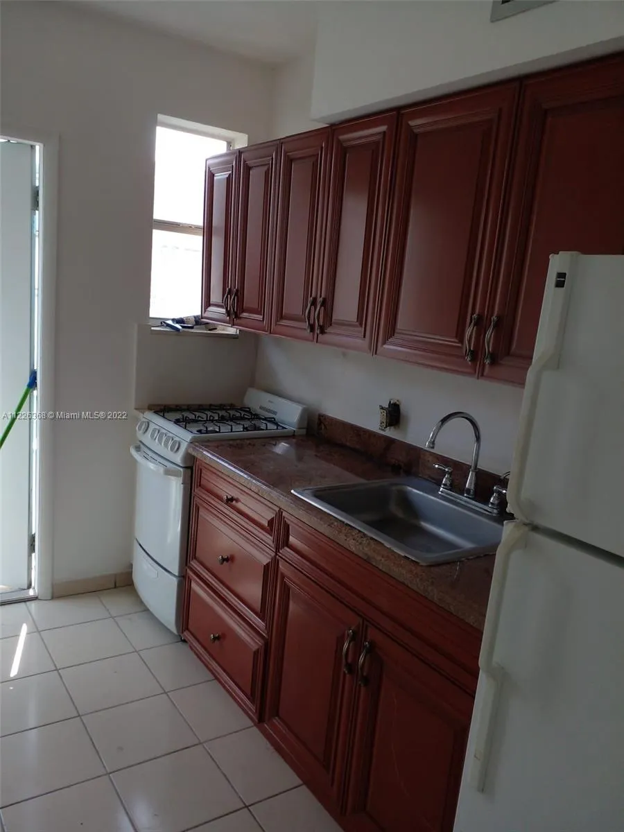 1255 Marseille Dr # 21, Miami Beach FL 33141