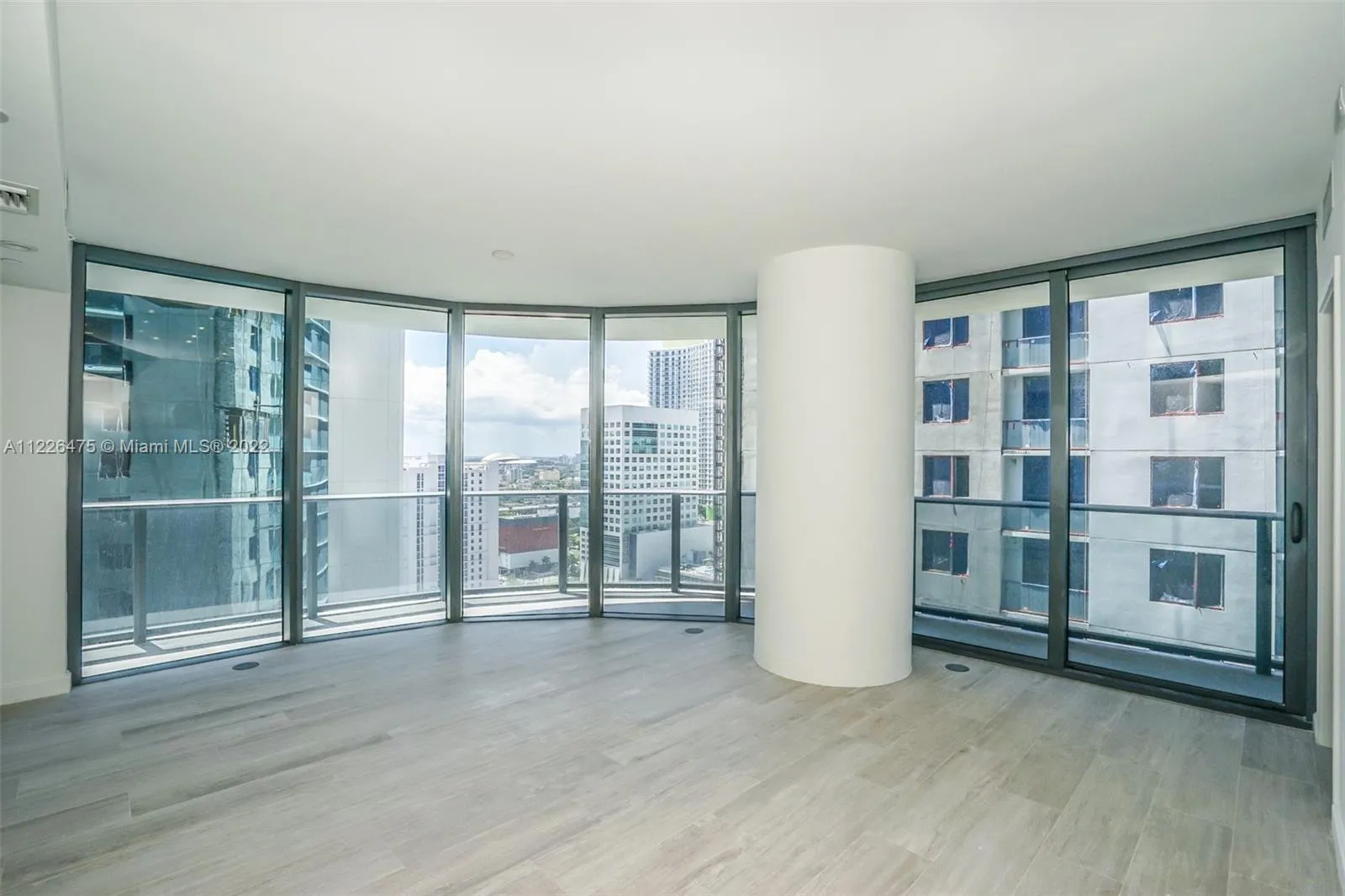 2 bedroom 2 bath for sale at 55 SW 9th ST # 2108, Miami FL 33130