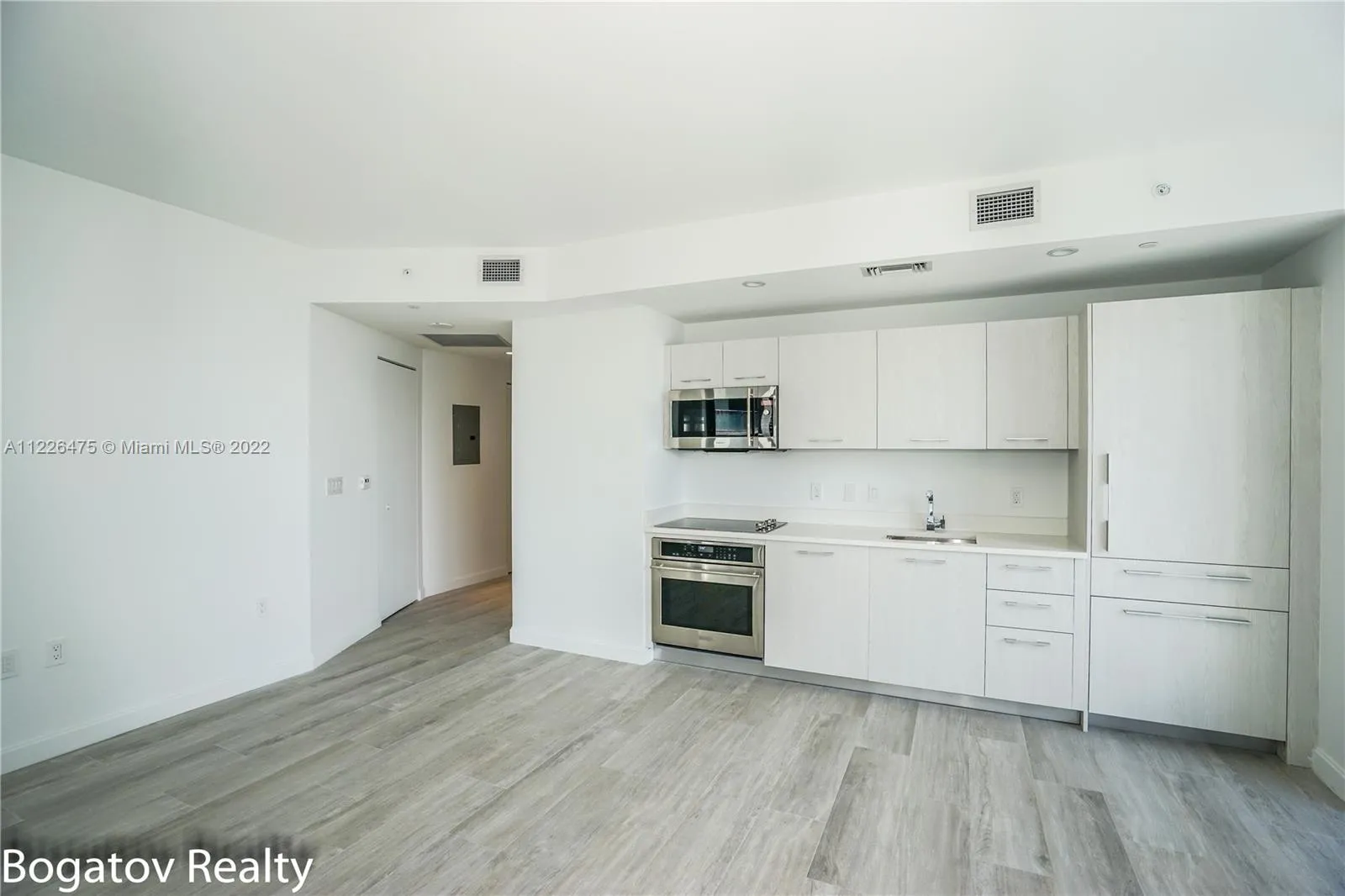 55 SW 9th ST # 2108, Miami FL 33130