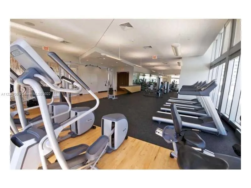 1111 SW 1 AV, Miami FL 33130