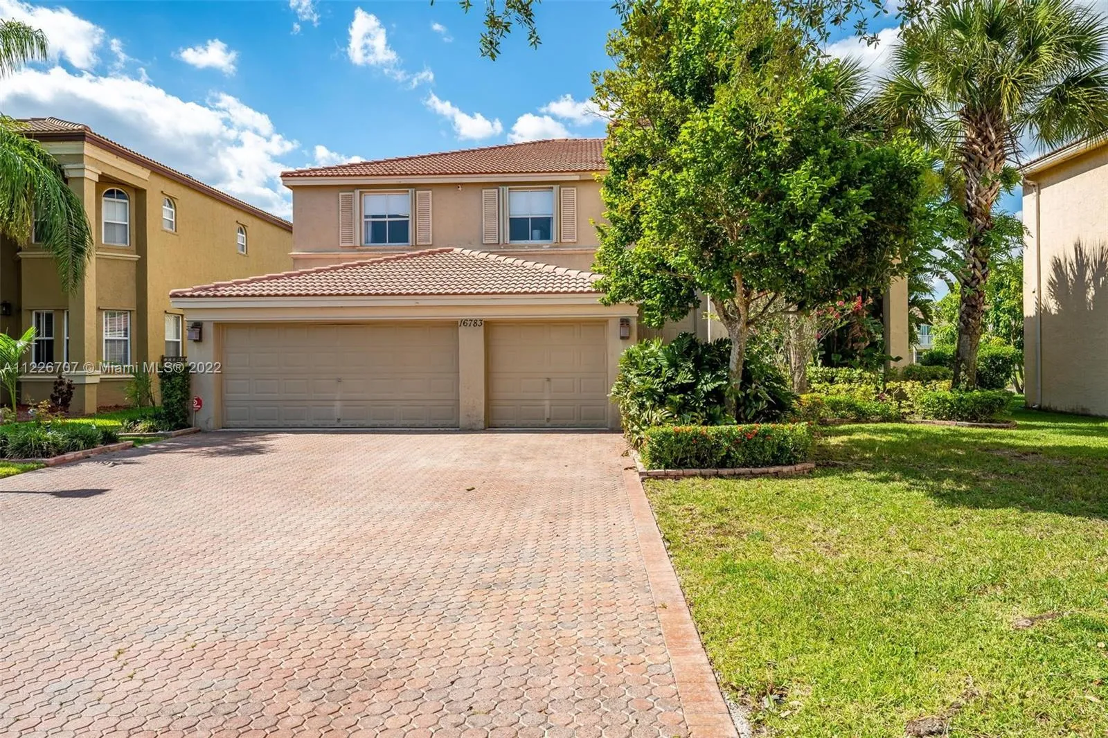 5 bedroom 3 bath for sale at 16783 SW 12th St, Pembroke Pines FL 33027