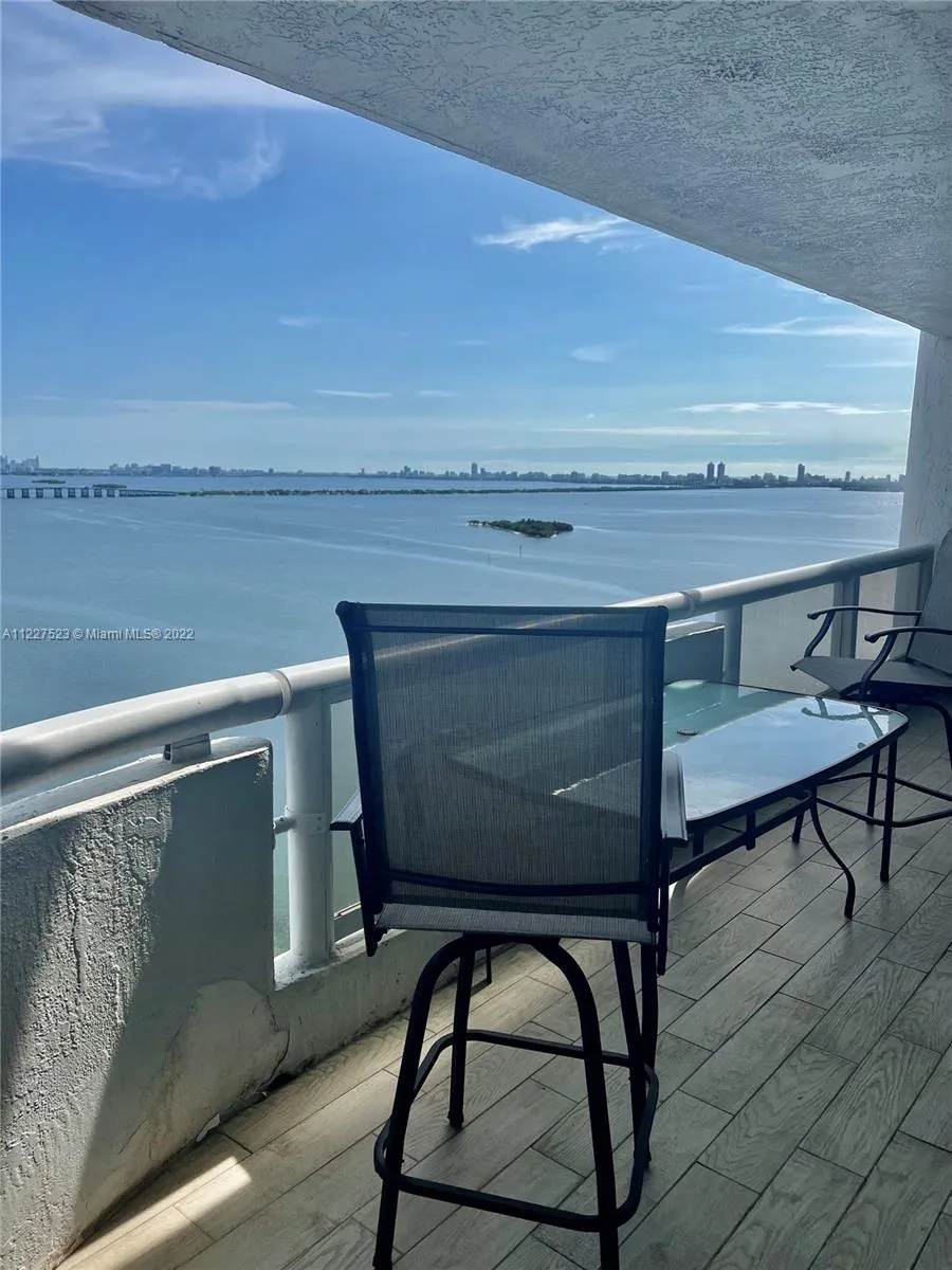 1717 N Bayshore Dr # 2837, Miami FL 33132