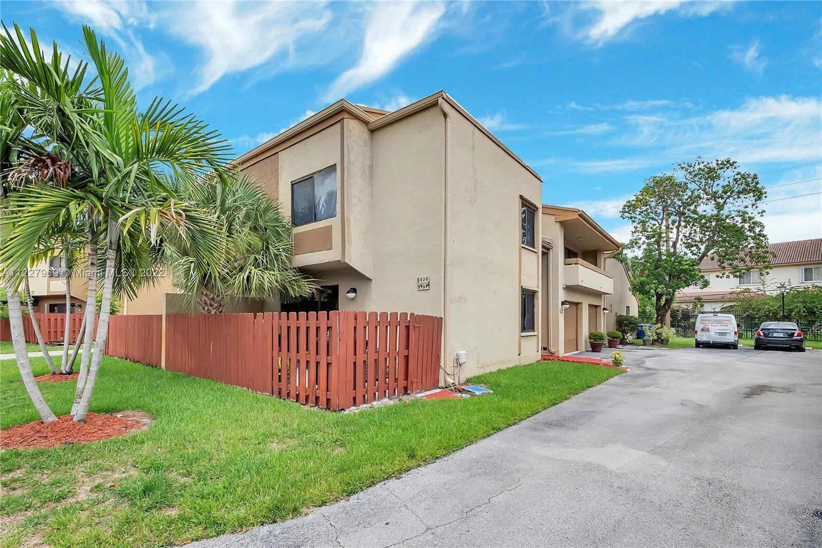 2 bedroom 1 bath for sale at 8420 N Missionwood Cir # 16, Miramar FL 33025